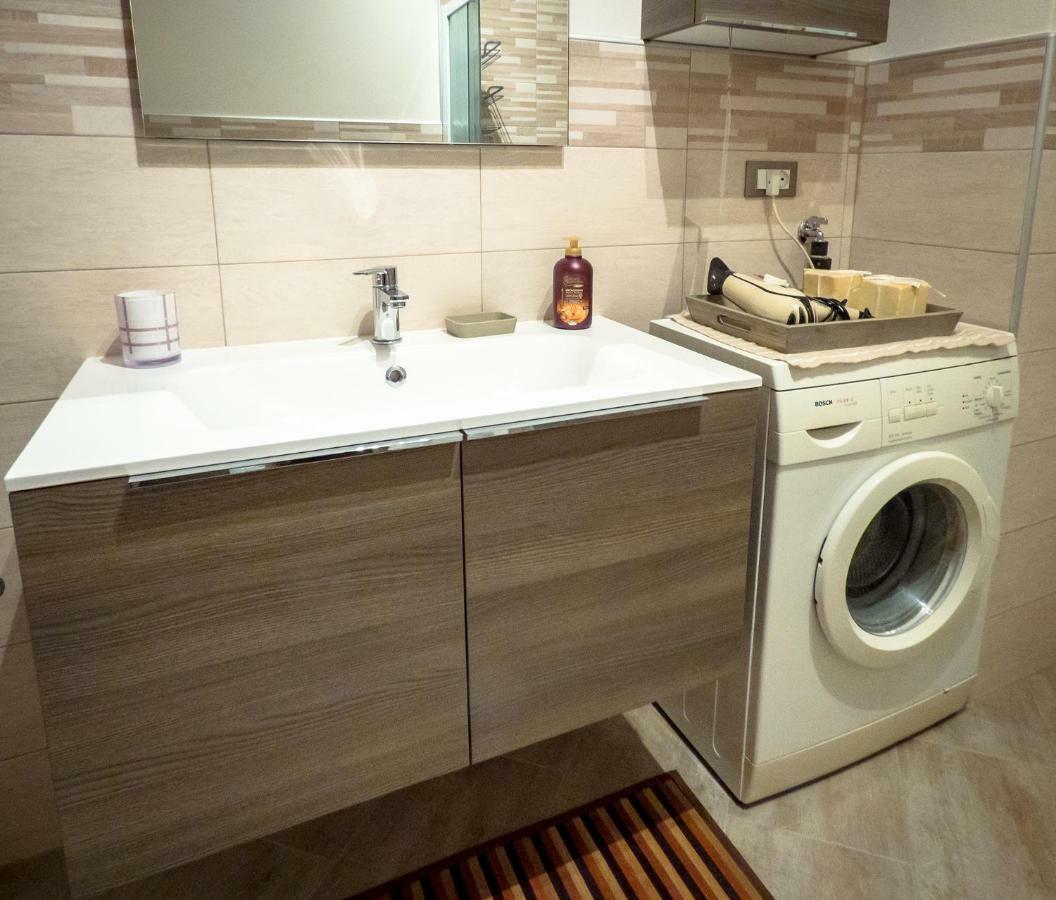 Apartmán La Casa Sotto I Tigli Lecco Exteriér fotografie